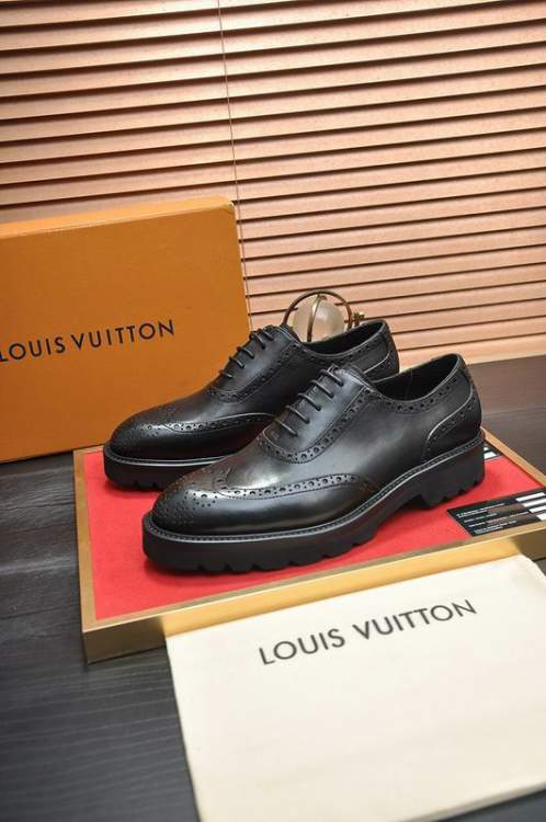 Picture of Louis Vuitton Shoes _SKULVsz38-45mnf061714368